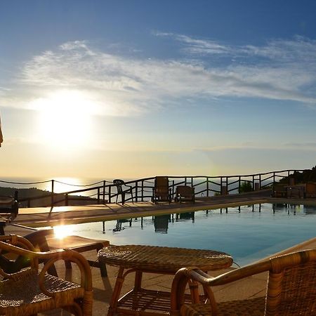 Hotel Castello บูโดนี ภายนอก รูปภาพ